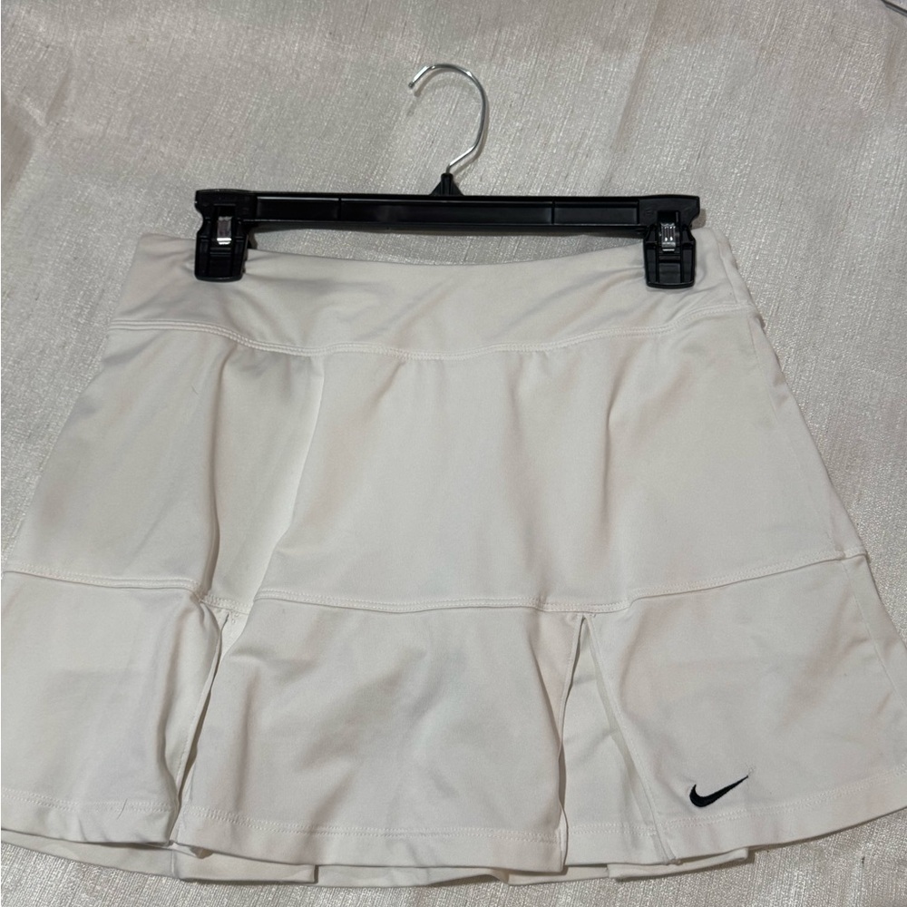 Nike Dri-FIT Cream Skirt